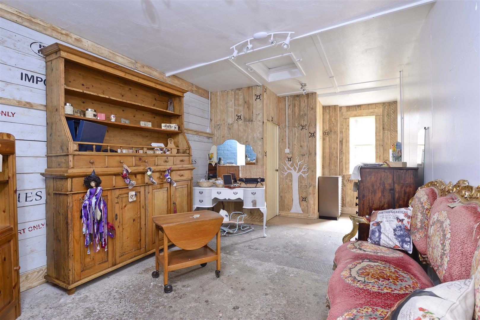 Jedburgh Chocolate House, High Street, Jedburgh Hastings Legal